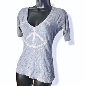 Size M peace sign quarter sleeve grey t shirt